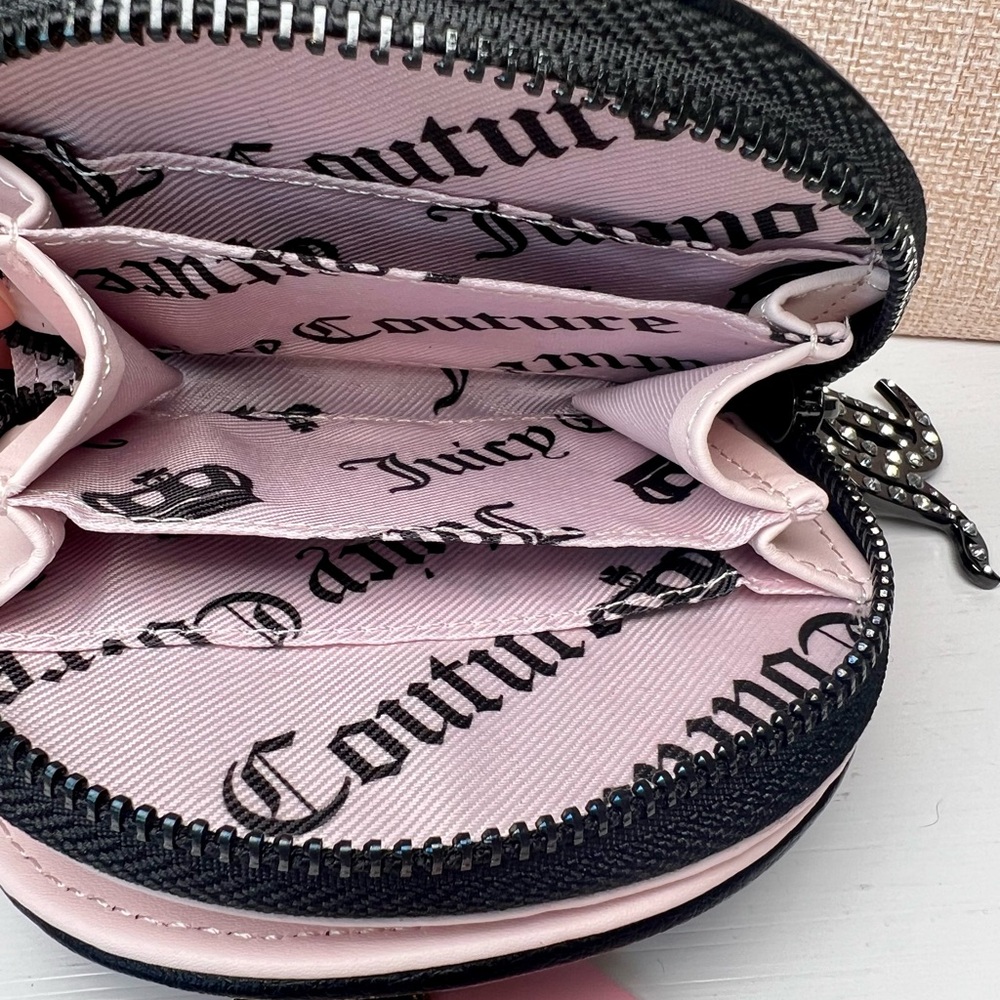 Juicy Couture Wallet "Take The Lead" Half-moon Card Case - Picture 6 of 6